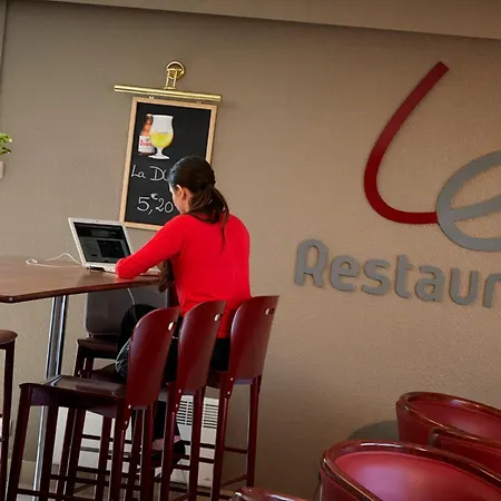 Campanile - Lomme Hotel 3*